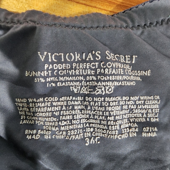 Victorias Secret Bras Lot of 4 Size 36C Preowned - Picture 7 of 9